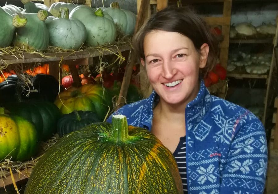Sophie Caillau, membre du CA de la Ceinture Alimentaire du Tournaisis et maraîchère bio à la ferme des coquelicots